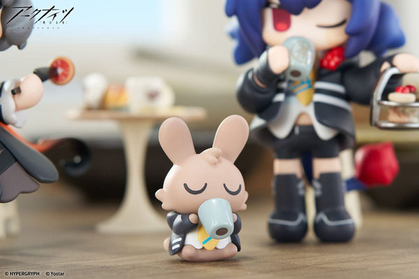Arknights - Ch'en: Would You Like A Dessert? Ver. - Mini Serie PVC Statue (11 cm)