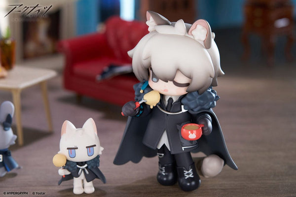 Arknights - SilverAsh: Would You Like A Dessert? Ver. - PVC Statue (10 cm)