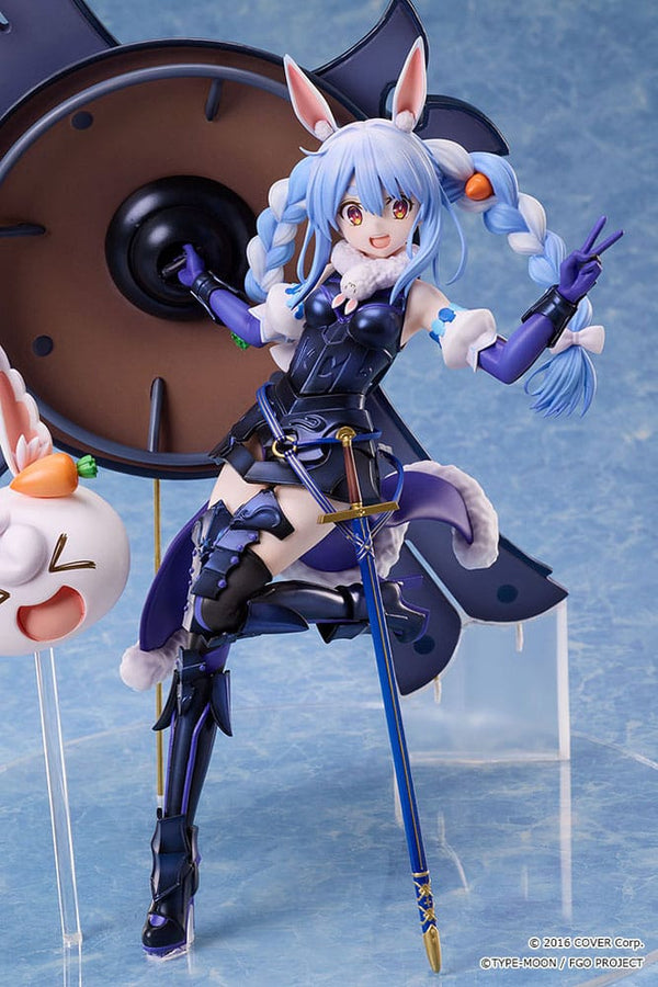 Hololive production x Fate/Grand Order - Usada Pekora: Mash Kyrielight Ver. - PVC Statue 1/7 (28 cm)