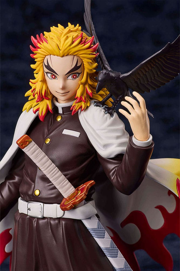Demon Slayer: Kimetsu no Yaiba - Kyojuro Rengoku: Flame Hashira - Statue (20 cm)