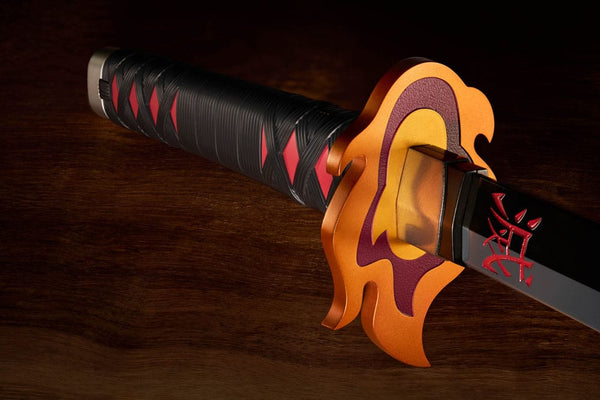 Demon Slayer: Kimetsu no Yaiba - Tanjiro Kamado: Kyojuro Rengoku´s Sword Guard Ver. - Proplica Replica 1/1 Nichirin Sword (88 cm)