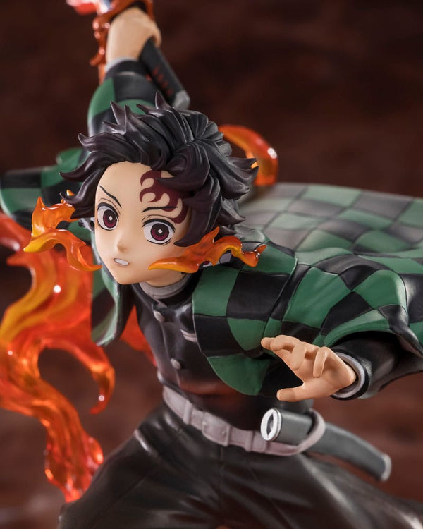 Demon Slayer: Kimetsu no Yaiba - Kamado Tanjiro: Kyojuro Rengoku's Sword Guard Ver. - FiguartsZERO PVC Statue (19 cm)