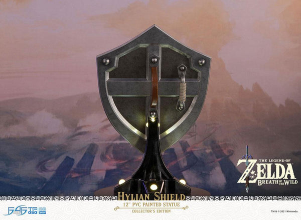 The Legend of Zelda: Breath of the Wild - Hylian Shield: Collector's Edition Ver. - PVC Statue (29 cm)