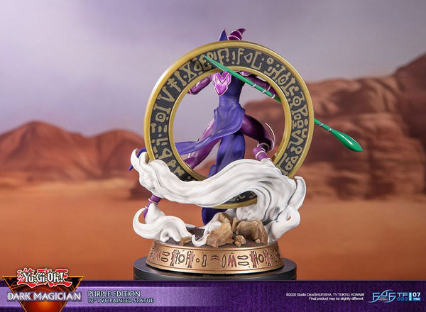 Yu-Gi-Oh! - Dark Magician: Purple Version - PVC Statue (29 cm)