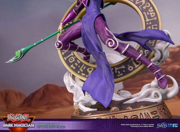 Yu-Gi-Oh! - Dark Magician: Purple Version - PVC Statue (29 cm)