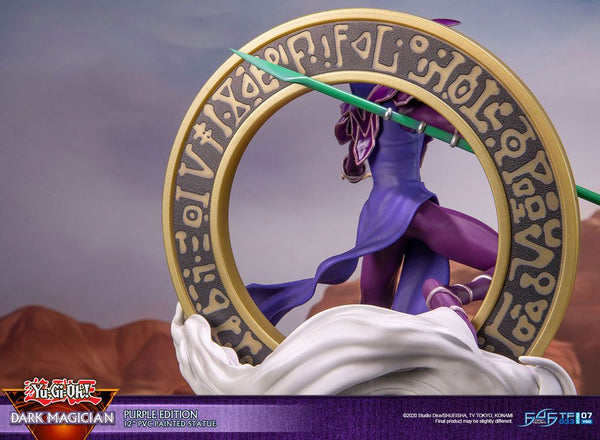 Yu-Gi-Oh! - Dark Magician: Purple Version - PVC Statue (29 cm)