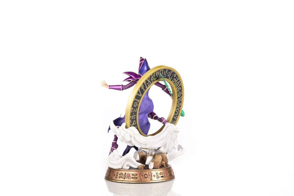 Yu-Gi-Oh! - Dark Magician: Purple Version - PVC Statue (29 cm)