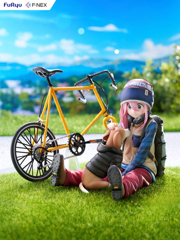 Laid Back Camp - Nadeshiko Kagamihara - F:NEX PVC Statue 1/7 (13 cm)