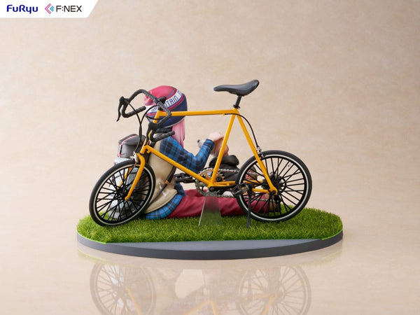 Laid Back Camp - Nadeshiko Kagamihara - F:NEX PVC Statue 1/7 (13 cm)