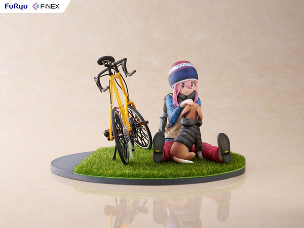 Laid Back Camp - Nadeshiko Kagamihara - F:NEX PVC Statue 1/7 (13 cm)