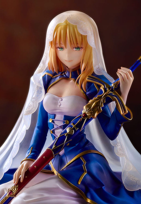 Fate/Grand Order - Saber: Garden of Avalon Ver. - PVC Statue 1/7 (14 cm)