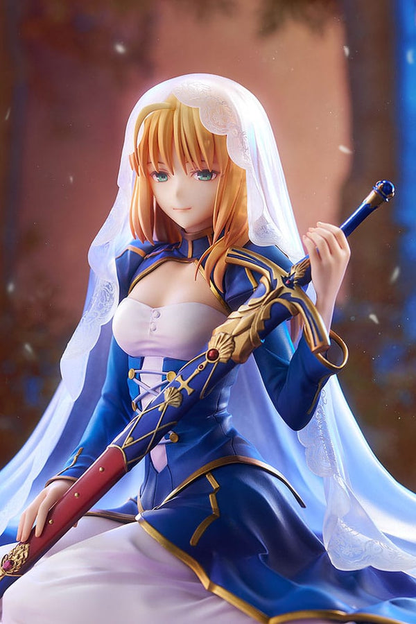 Fate/Grand Order - Saber: Garden of Avalon Ver. - PVC Statue 1/7 (14 cm)