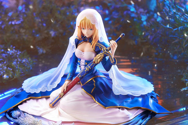 Fate/Grand Order - Saber: Garden of Avalon Ver. - PVC Statue 1/7 (14 cm)