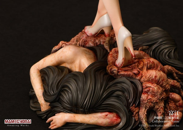 Junji Ito × Yoshiki Fujimoto - Tomie - PVC Figur (27 cm)
