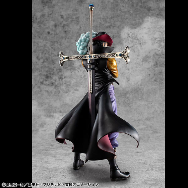 One Piece - Hawk Eye Dracule Mihawk: R Ver. - P.O.P SA-MAXIMUM PVC Statue (29 cm)