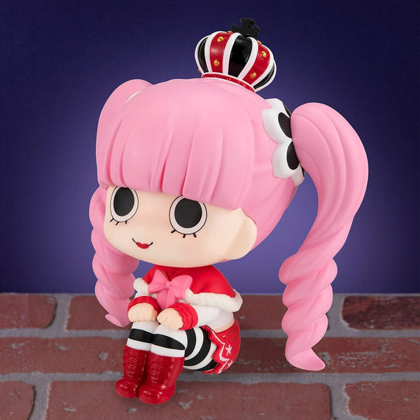 One Piece - Perona - Look Up PVC Statue (11 cm)