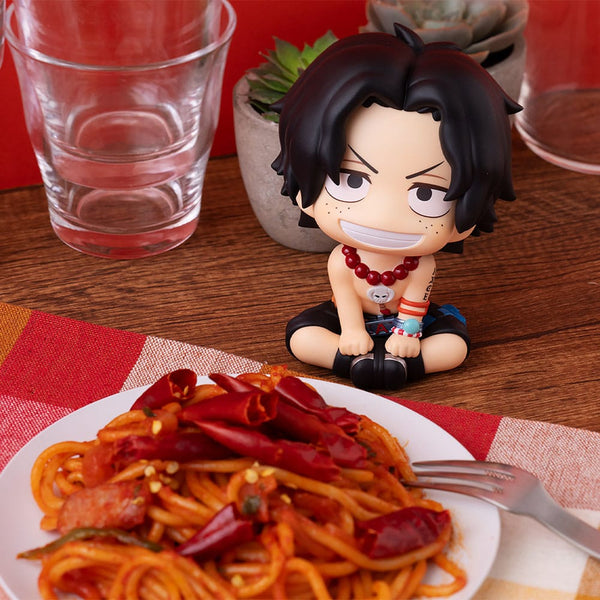 One Piece - Portgas D. Ace - Look Up PVC Figur (11 cm)