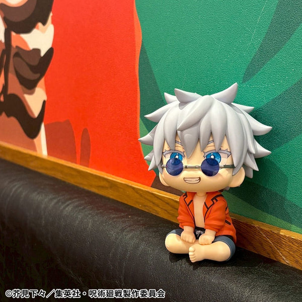 Jujutsu Kaisen - Satoru Gojo: Okinawa Ver. - Look Up PVC Statue (11 cm)