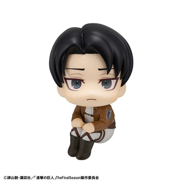 Attack on Titan - Levi - Look Up PVC Statue (11 cm)