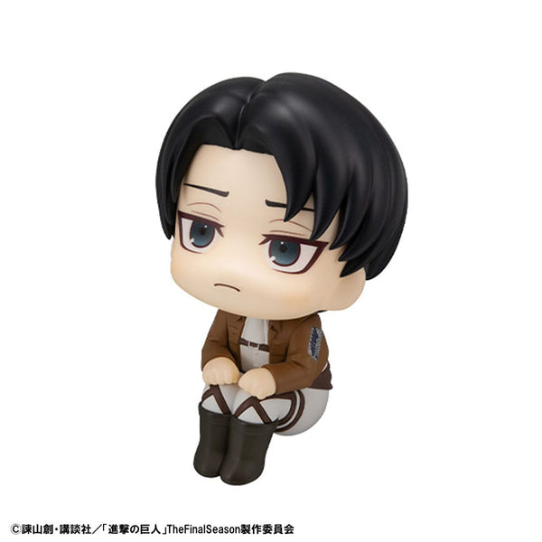 Attack on Titan - Levi - Look Up PVC Statue (11 cm)