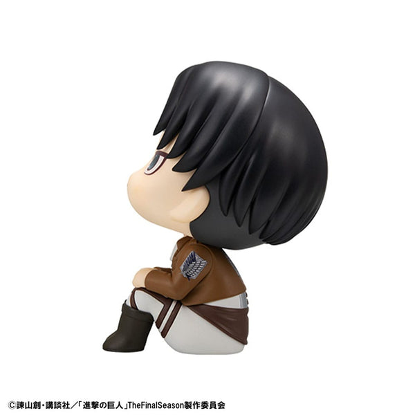 Attack on Titan - Levi - Look Up PVC Statue (11 cm)