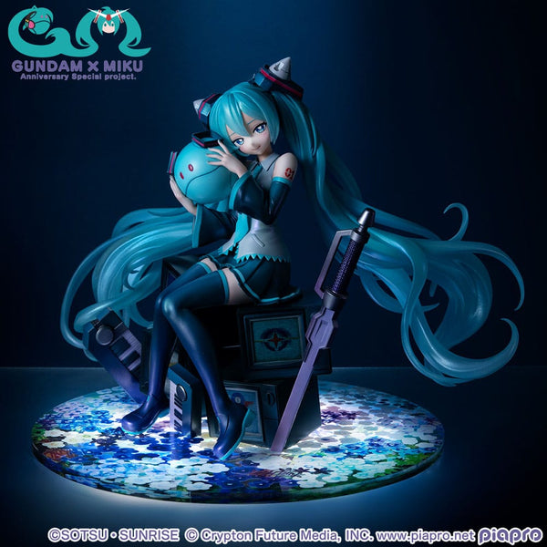 Mobile Suit Gundam x Hatsune Miku - Hatsune Miku: 45th Anniversary Ver. - Lucrea PVC Statue (17 cm)