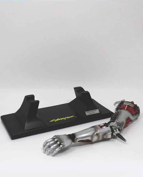 Cyberpunk: Edgerunners - Silverhand Arm - Replica (30 cm)