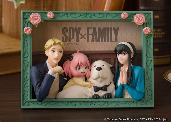 Spy x Family - The Forgers - PVC Statue (13 cm)
