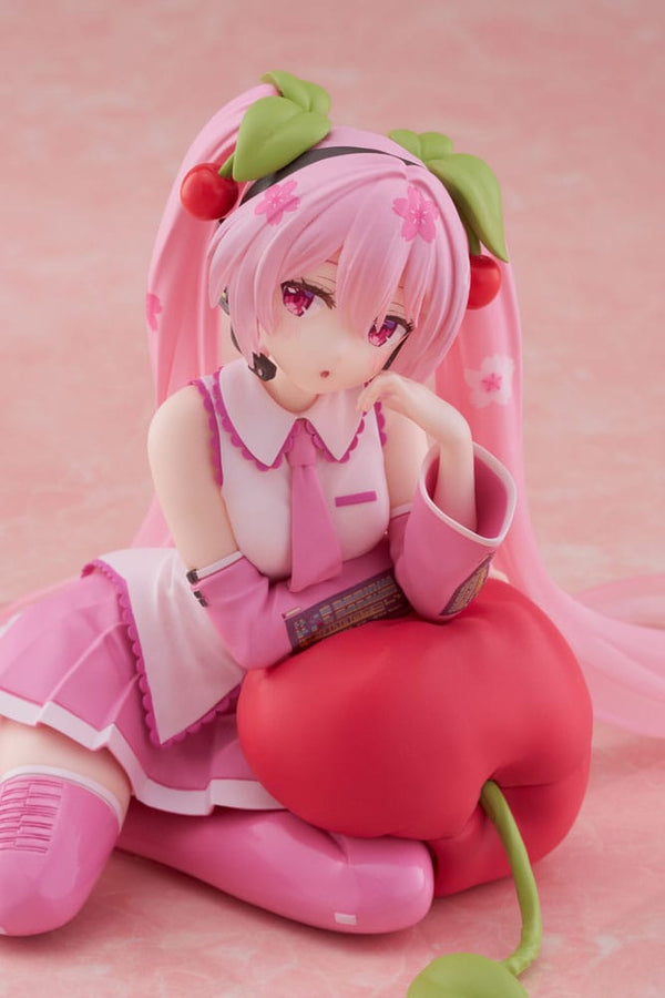 Vocaloid - Hatsune Miku: Cherry Cushion Ver. - PVC Statue (13 cm)