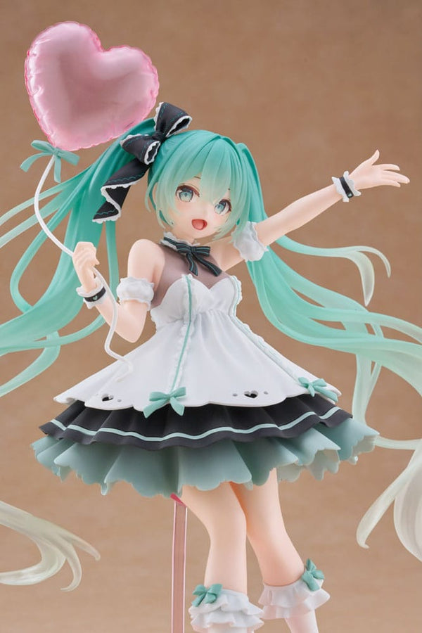 Vocaloid - Hatsune Miku: Birthday 2025 Party Ver. - AMP+ PVC Statue (21 cm)