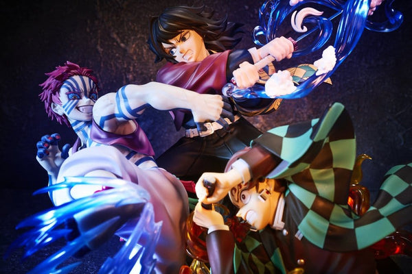 Demon Slayer: Kimetsu no Yaiba - Tanjiro Kamado & Giyu Tomioka & Akaza - PVC Figur (13 cm)