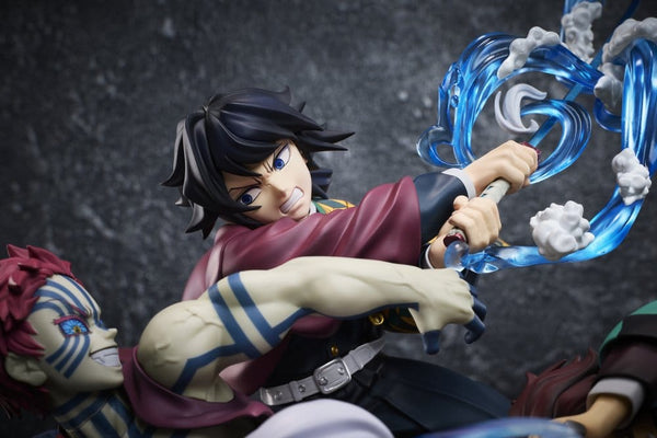 Demon Slayer: Kimetsu no Yaiba - Tanjiro Kamado & Giyu Tomioka & Akaza - PVC Figur (13 cm)