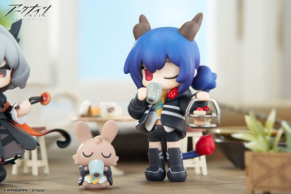 Arknights - Ch'en: Would You Like A Dessert? Ver. - Mini Serie PVC Statue (11 cm)
