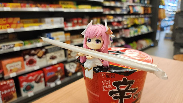 Goddess of Victory: Nikke - Dorothy: Cup Noodle Holder ver. - PVC Figur