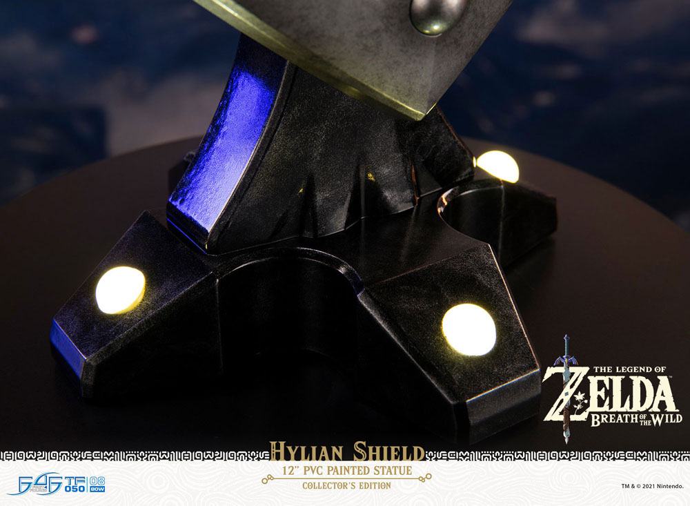 The Legend of Zelda: Breath of the Wild - Hylian Shield: Collector's Edition Ver. - PVC Statue (29 cm)