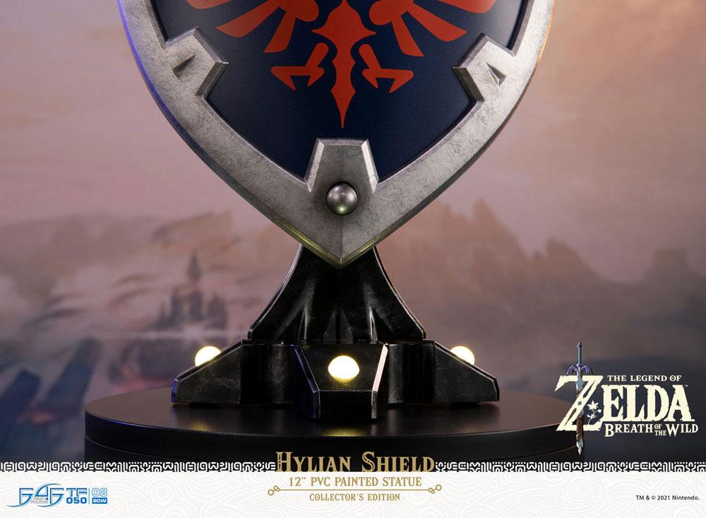 The Legend of Zelda: Breath of the Wild - Hylian Shield: Collector's Edition Ver. - PVC Statue (29 cm)