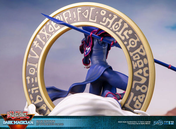 Yu-Gi-Oh! - Dark Magician: Blue Version - PVC Statue (29 cm)