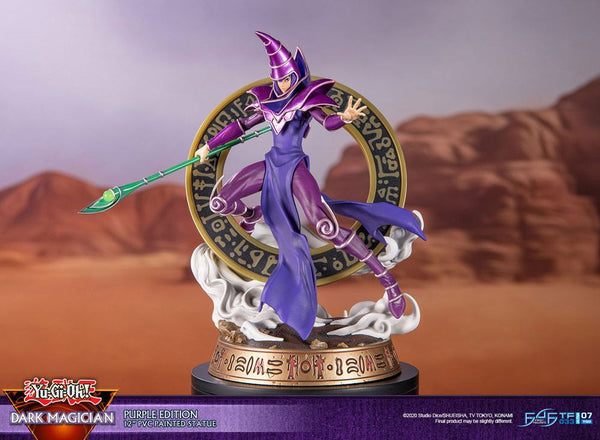 Yu-Gi-Oh! - Dark Magician: Purple Version - PVC Statue (29 cm)