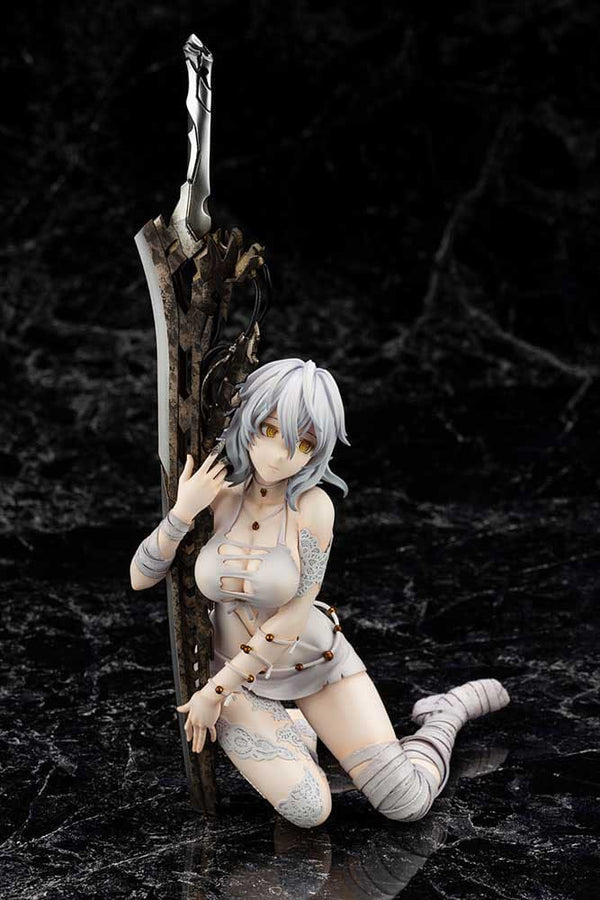 Code Vein - Io cuddling the sword - 1/7 PVC figur