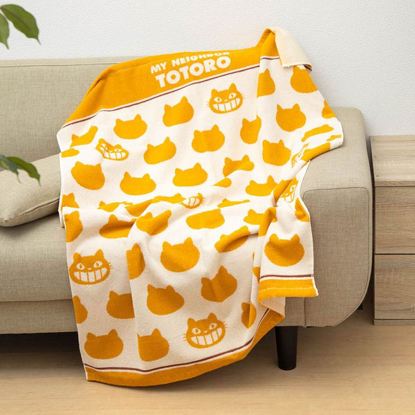 My Neighbor Totoro - Catbus - Blødt Tæppe (85 x 115 cm)
