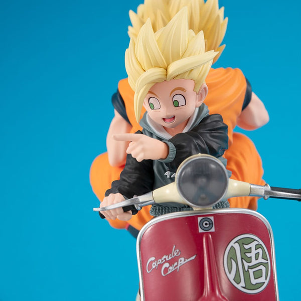 Dragon Ball Z - Son Goku & Son Gohan på Scooter: Desktop Real McCoy ver. - PVC figur