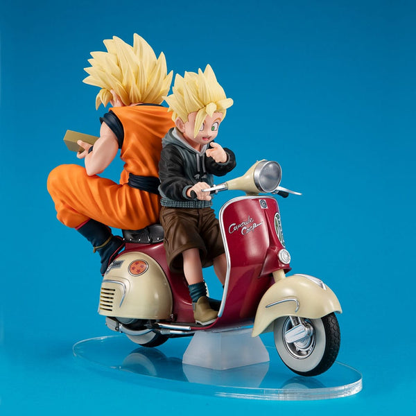 Dragon Ball Z - Son Goku & Son Gohan på Scooter: Desktop Real McCoy ver. - PVC figur