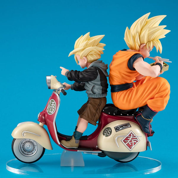 Dragon Ball Z - Son Goku & Son Gohan på Scooter: Desktop Real McCoy ver. - PVC figur