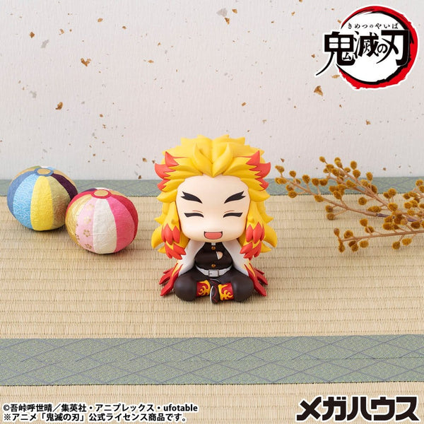 Demon Slayer: Kimetsu no Yaiba - Rengoku Kyoujurou: Smile Ver. - Look Up PVC Statue (11 cm)