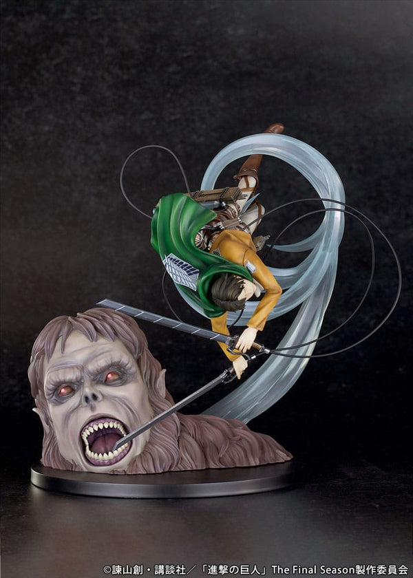 Attack on Titan - Levi vs Beast Titan Ver. - 1/7 PVC Figur