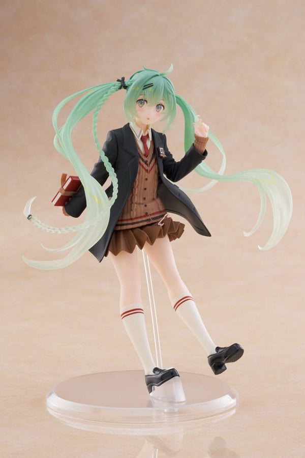 Vocaloid - Hatsune Miku: Fashion Preppy Ver. - PVC Statue (18 cm)