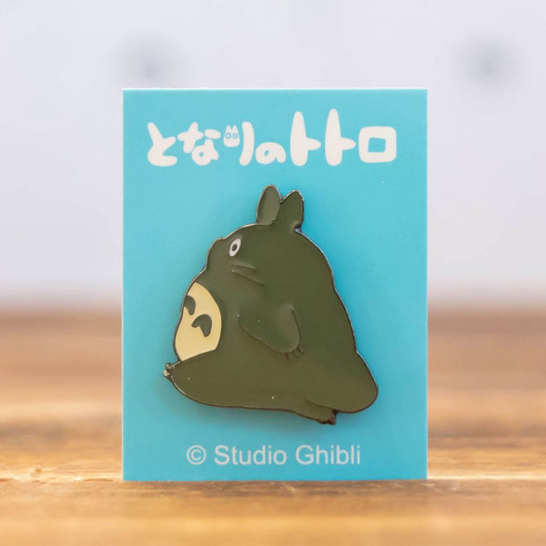 Min Nabo Totoro - Totoro walking - Pin (Forudbestilling)