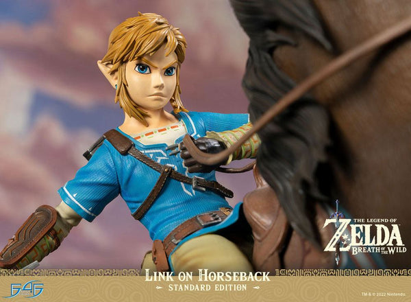 The Legend of Zelda -  Link on Horseback - PVC Figur