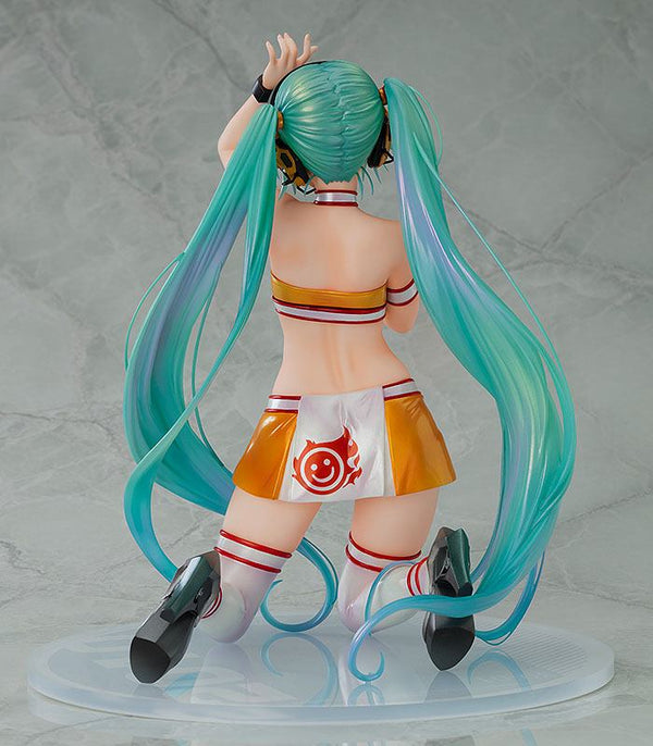 Vocaloid - Hatsune Miku: 2010 Racing  Art by Kentaro Yabuki ver. - 1/7 PVC figur (Forudbestilling)