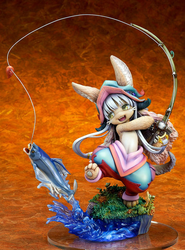 Made in Abyss - Nanachi Fishing ver. - 1/8 PVC figur